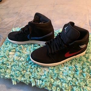 Men’s Jordan one’s sz 8